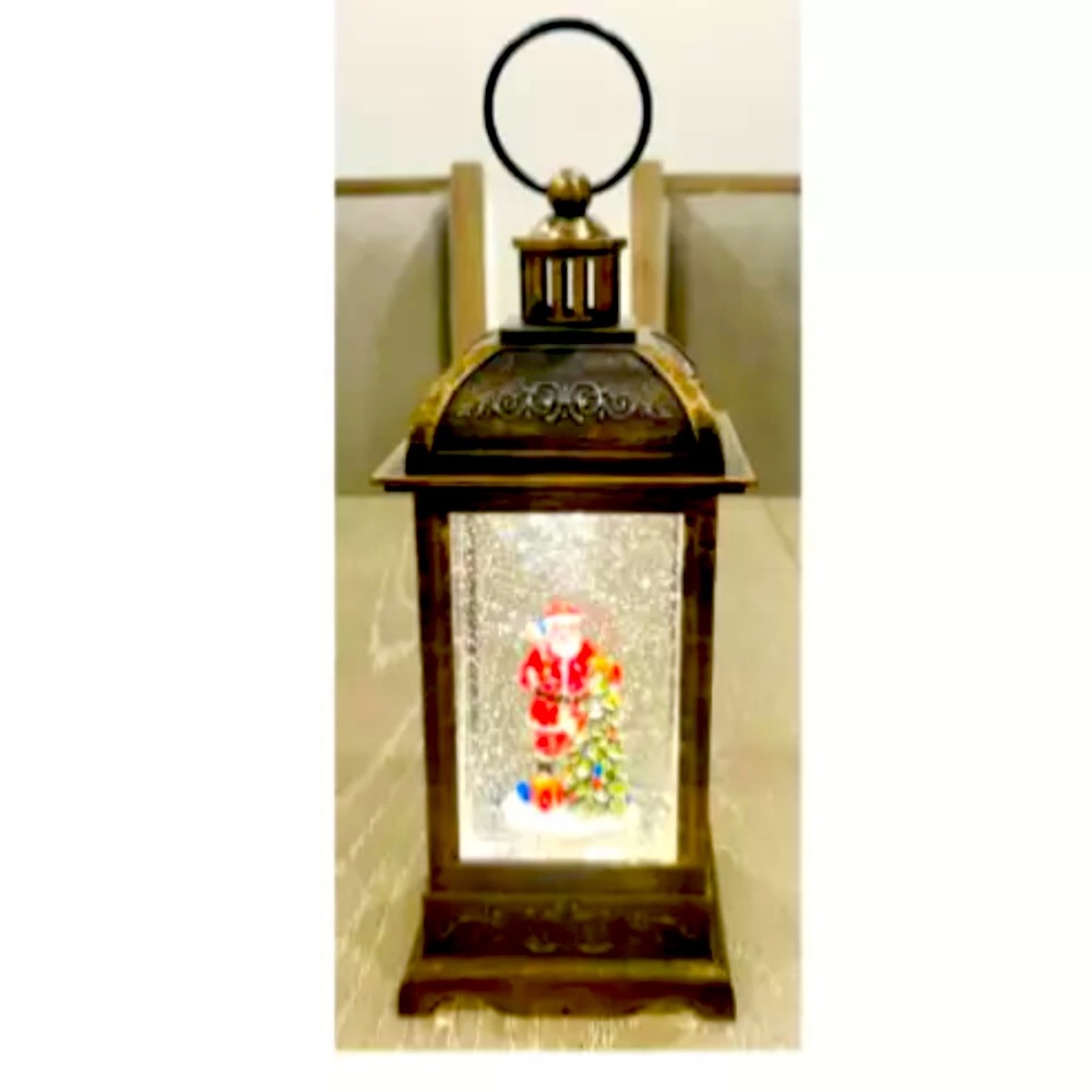 NEW Christmas Snow Globe Lighted Water Lantern Santa holiday Decor and Gift!